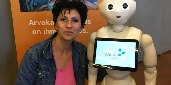 Emilia-Felicia Coşniţă profesoara de informatica Galati 1