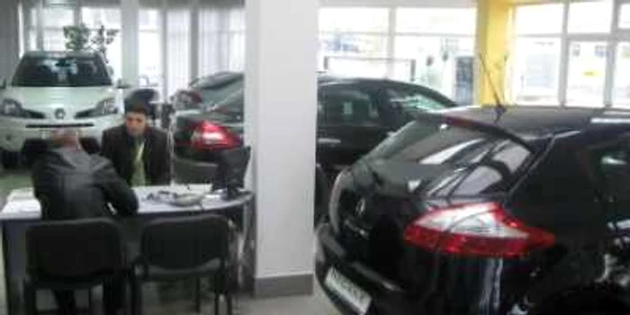 FOCŞANI: Mulţi focşăneni nu mai pot plăti leasing-ul la maşini