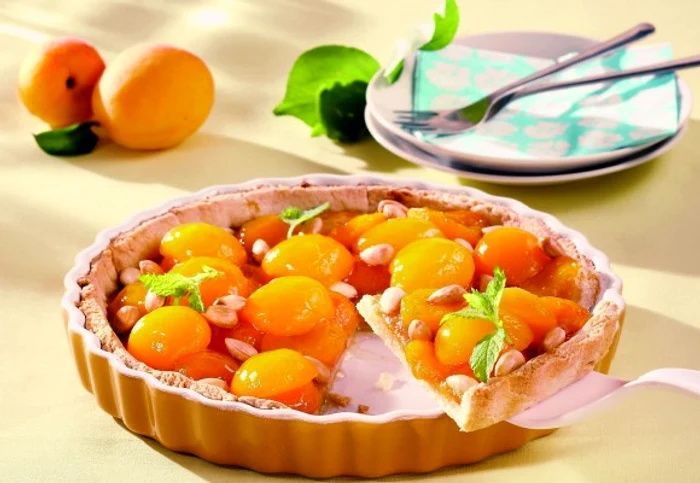 Tartele cu fructe sunt printre cele mai usor de preparat deserturiclickpoftabuna.ro