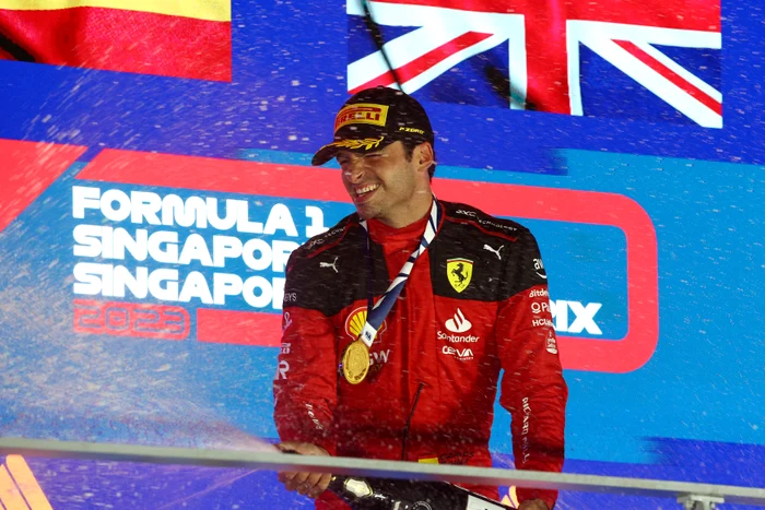 Carlos Sainz Jr. a câştigat Marele Premiu de Formula 1 de la Singapore FOTO Profimedia