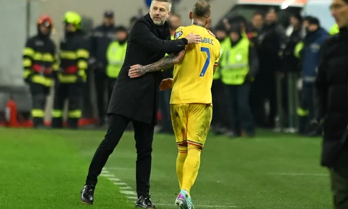 Edi Iordanescu si Denis Alibec (Sportpictures) jpg