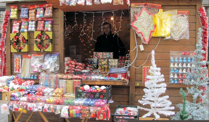 Alexandru Resetnic a scăzut din preţul produselor de Crăciun pentru a atarge clienţii