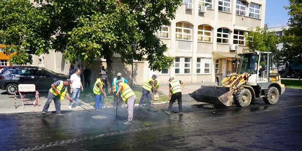 Etapa de testare a asfaltului cu plastic reciclat FOTO: UDJ Galați 