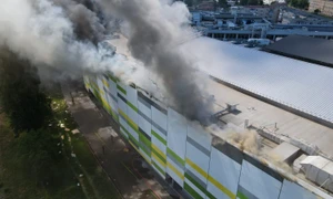 incendiu mall agora arad foto fb jpg