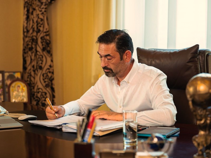 Primarul Slatinei demisionează: invocă „transparența administrativă”  și „presiunile constante ale PNL”. Cine poate prelua postul