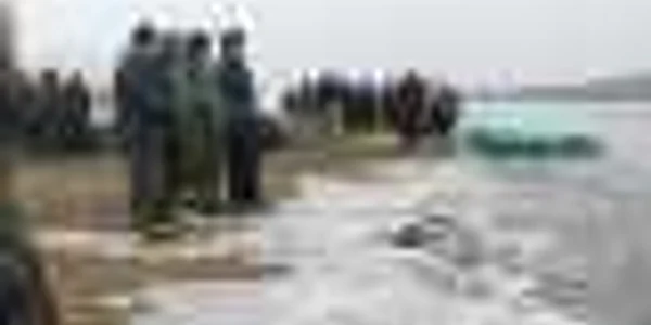 La 72 de ore de la tragedie, scafandrii nu au reuşit încă să găsească cadavrul tatălui
