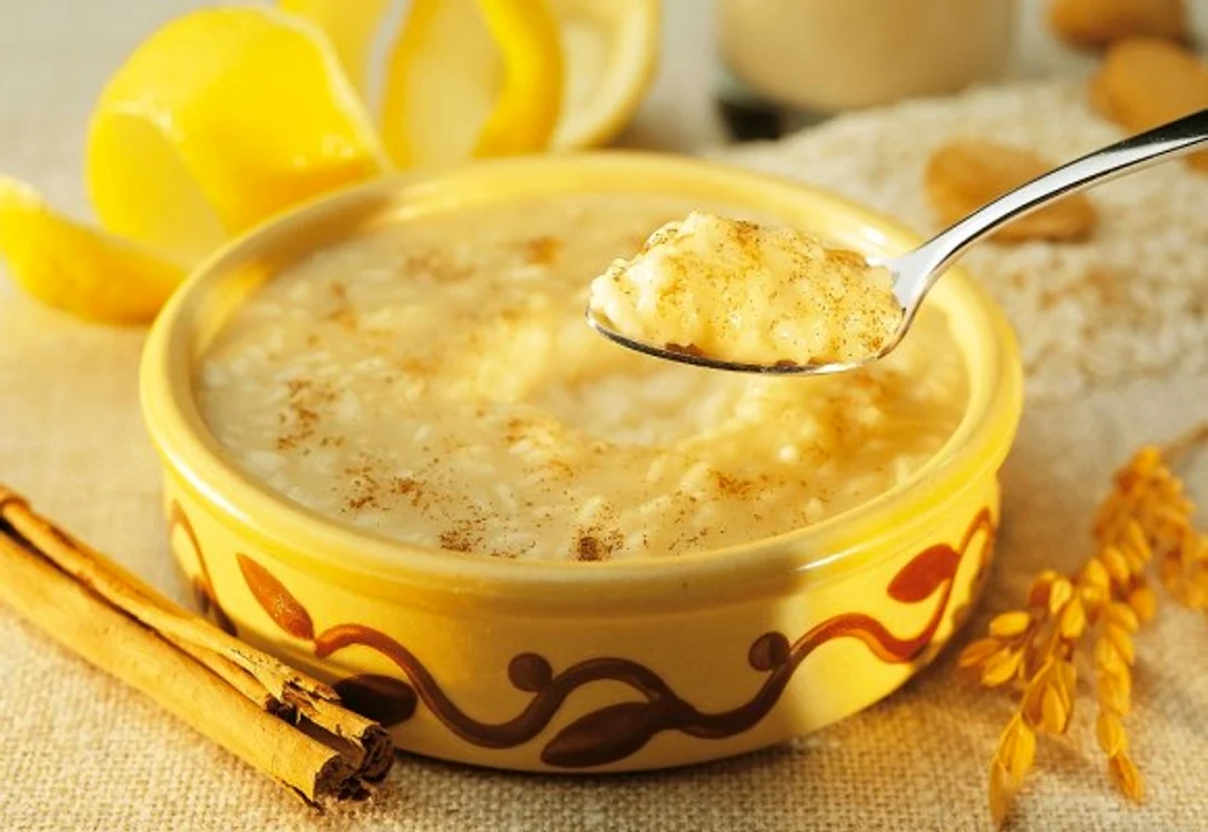 
    Are putine calorii, asadar se pot bucura de acest desert si cei care sunt la dietaclickpoftabuna.ro  