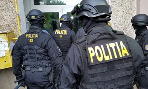 politia mascati perchezitii jpeg