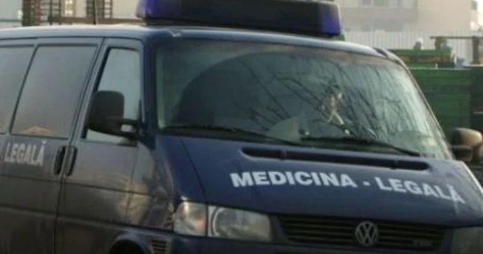 Trupul bărbatului, transportat la Serviciul de Medicină Legală Arad