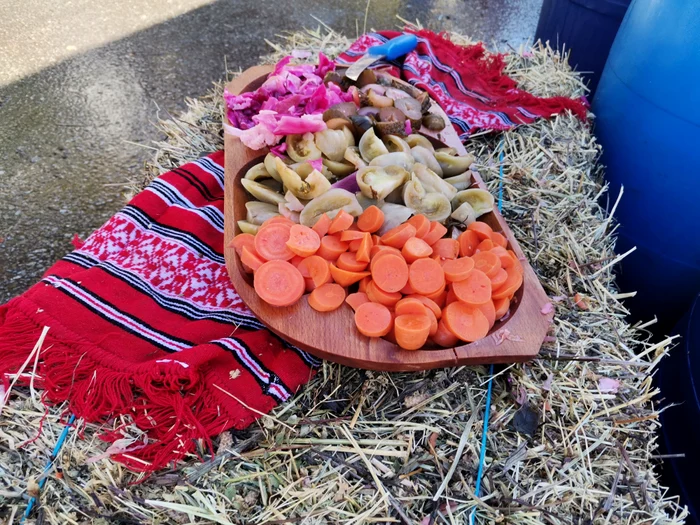 Legumele murate în ferma Crăciun au fost la mare căutare la Ziua Recoltei FOTO: Alina Mitran