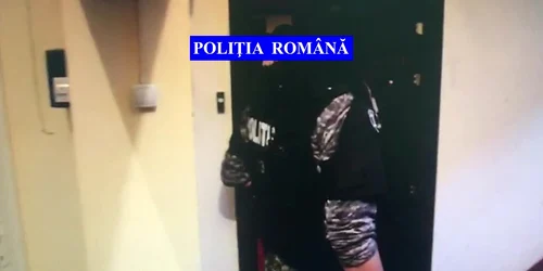 5b07ceaddf52022f75640912 jpg