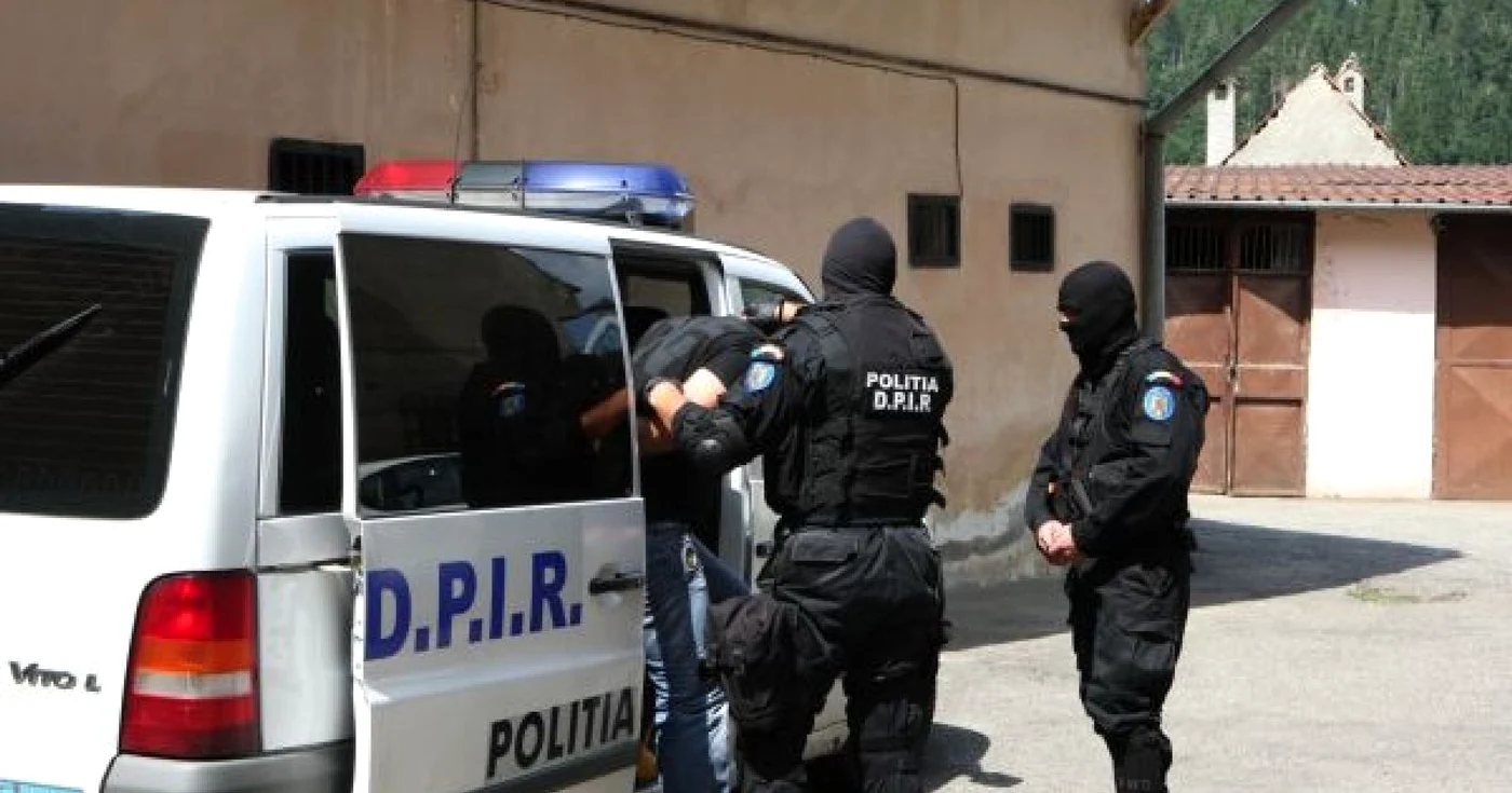 Cei doi tineri vor fi prezentați cu propunere de arestare preventivă