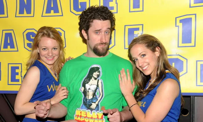 1 dustin diamond gettyimages 100221814 jpg jpeg