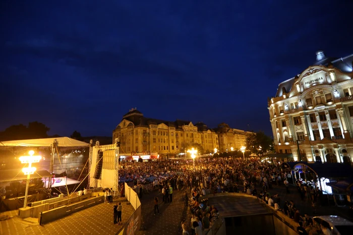 Richard Bona în concert la Festivalul JazzTM 