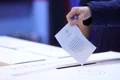 Procesul electoral după deschiderea urnelor în București și Ilfov. FOTO Inquam Photos / Octav Ganea