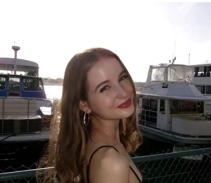 Irina Columbeanu a absolvit liceul, Instagram (2) png