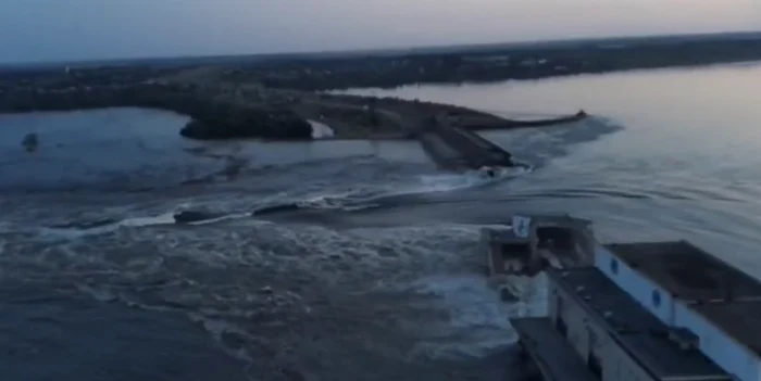 Barajul Kahovka, distrus FOTO Twitter