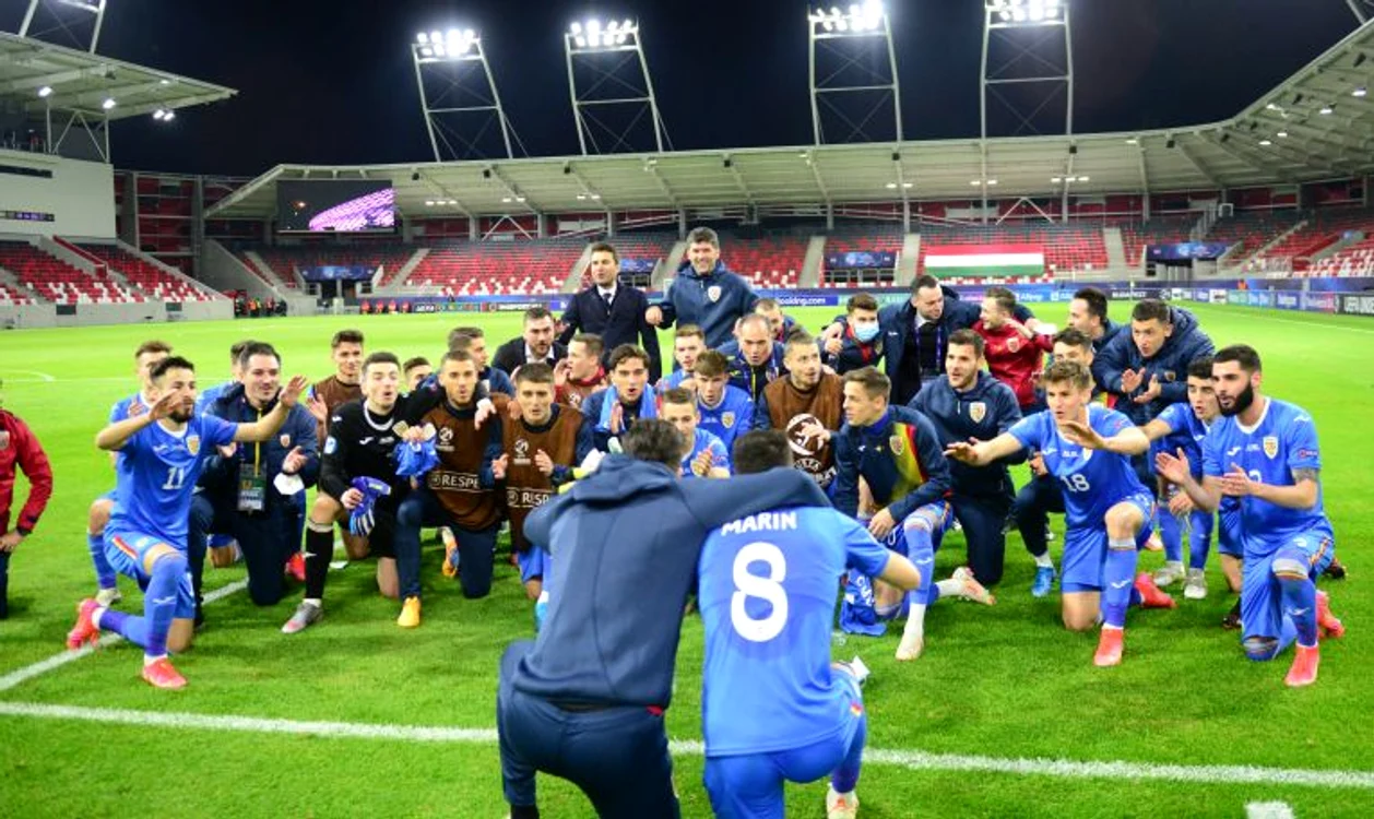 
    Naționala României Under 21, după victoria cu UngariaFOTO: Sportpictures.eu  