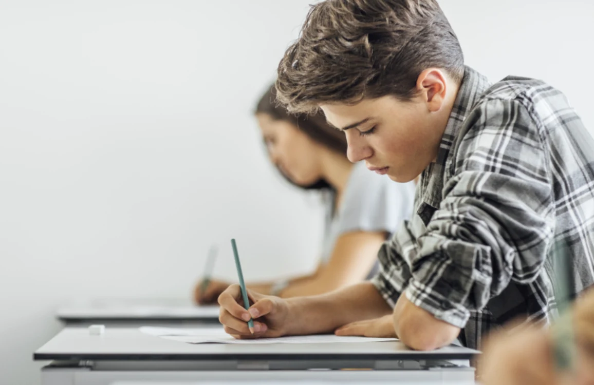 
    Peste 20.000 de contestații la Evaluarea Națională 2021Foto: Shutterstock  