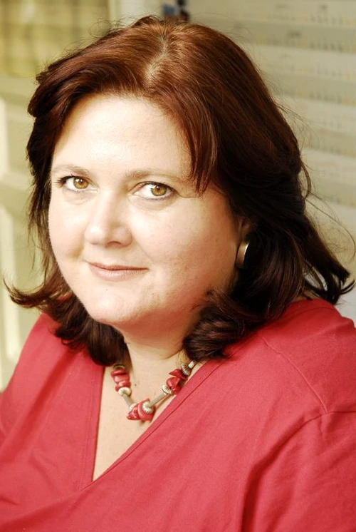 Sînt o idealistă, ce să i faci interviu cu Ioana AVĂDANI jpeg