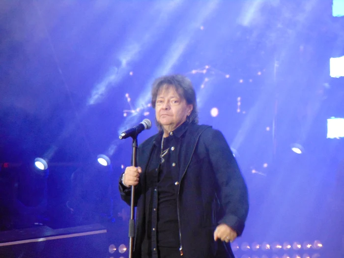 Leo Iorga, la Timișoara, la Diskoteka Festival. Strânge din dinți și rezistă eroic pe scenă. Boala l-a transformat însă vizibilfoto: Mihai Ionescu