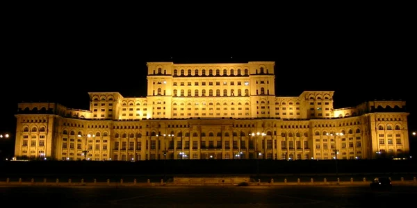 Casa poporului FOTO Best Bucuresti
