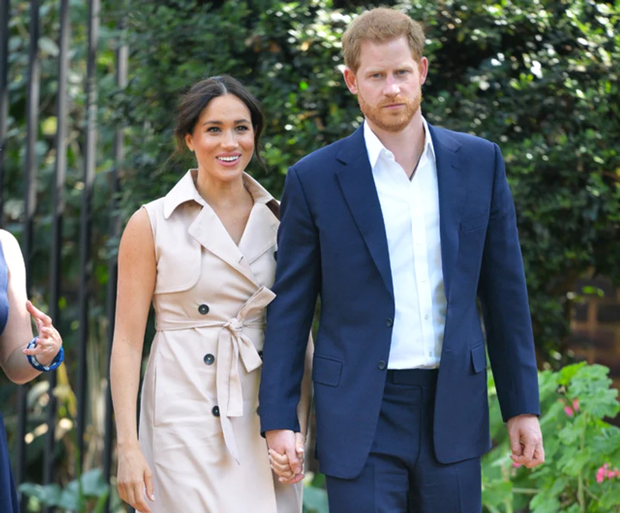 
    Meghan Markle și prințul Harry au părăsit oficial Casa Regală a Marii Britanii pe 1 aprilie 2020 Sursă foto: Gettyimages  
