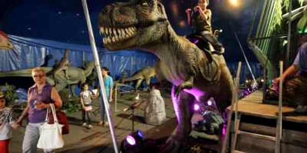 Dinozauri robotizati