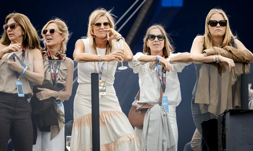 Regele Willem Alexander, Regina Maxima, Prințesa Alexia, Prințesa Amalia și Prințesa Ariane la Marele Premiu de F1, Profimedia (1) jpg