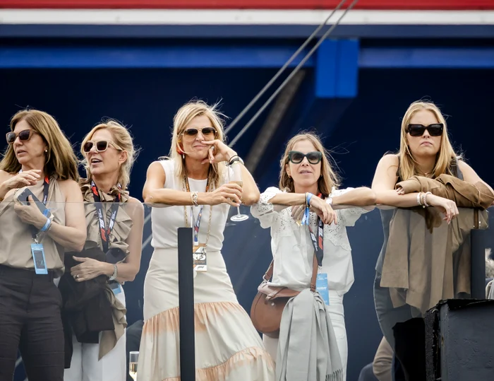 Regele Willem Alexander, Regina Maxima, Prințesa Alexia, Prințesa Amalia și Prințesa Ariane la Marele Premiu de F1, Profimedia (1) jpg