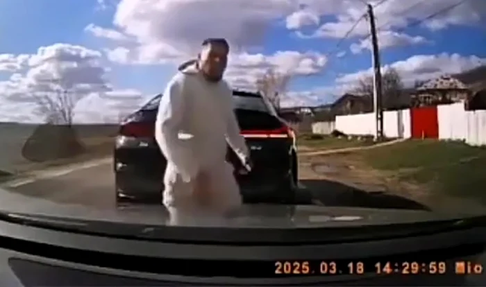 Incidentul a fost filmat de doi tineri care FOTO Captură video