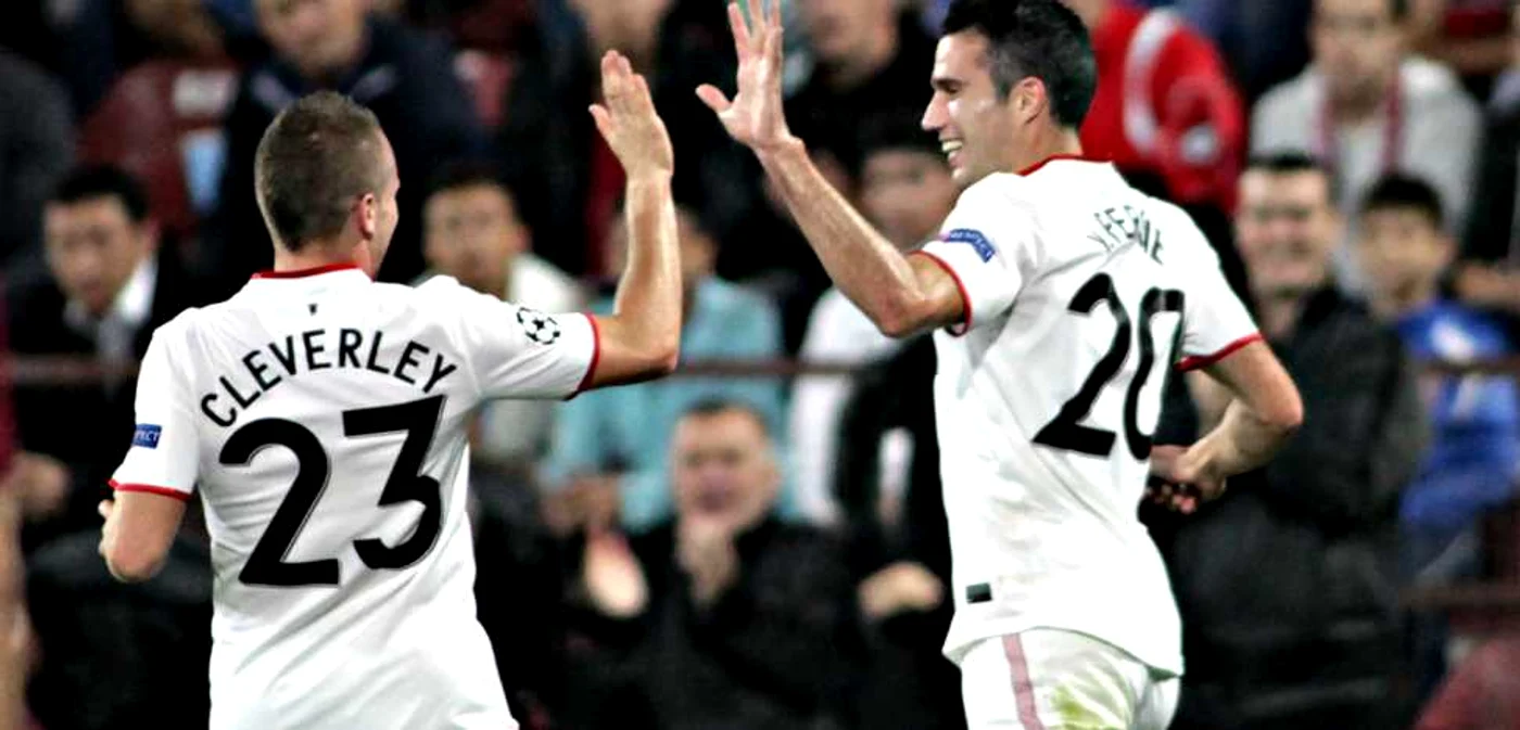 Robin van Persie a marcat golul victoriei lui United contra lui Manchester City FOTO Mediafax