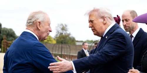 Regele Charles și Donad Trump foto profimedia jpg