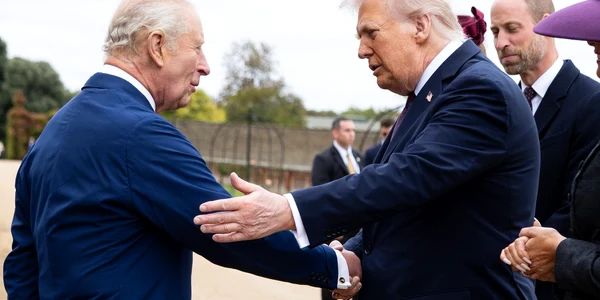 Regele Charles și Donad Trump foto profimedia jpg