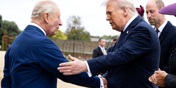 Regele Charles și Donad Trump foto profimedia jpg