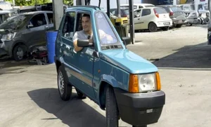 cea mai ingusta masina adrea marazzi jpg