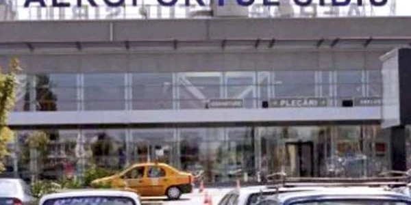 Aeroportul trebuia modernizat până în 2007 pentru primirea turiştilor în Capitala Culturală Europeană   