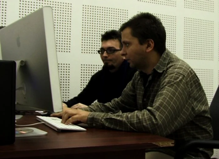 Bogdan Moraru şi Gabi Rusu lucrând la film