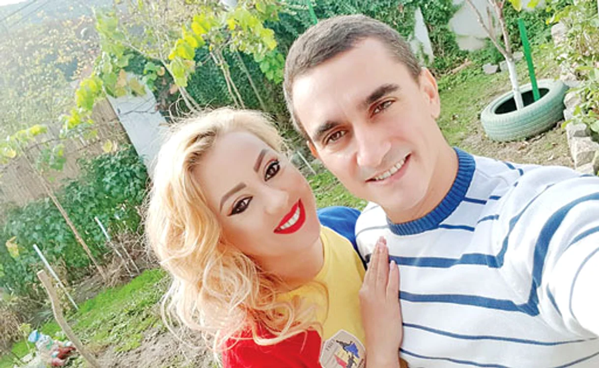 
    Larisa și Marian  sunt din  nou fericiți  