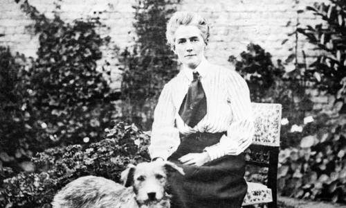 Nurse Edith Cavell 1865 1915 Q32930 jpg
