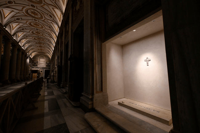 Papa Francisc a fost înmormântat la biserica Santa Maria Maggiore  FOTO: X