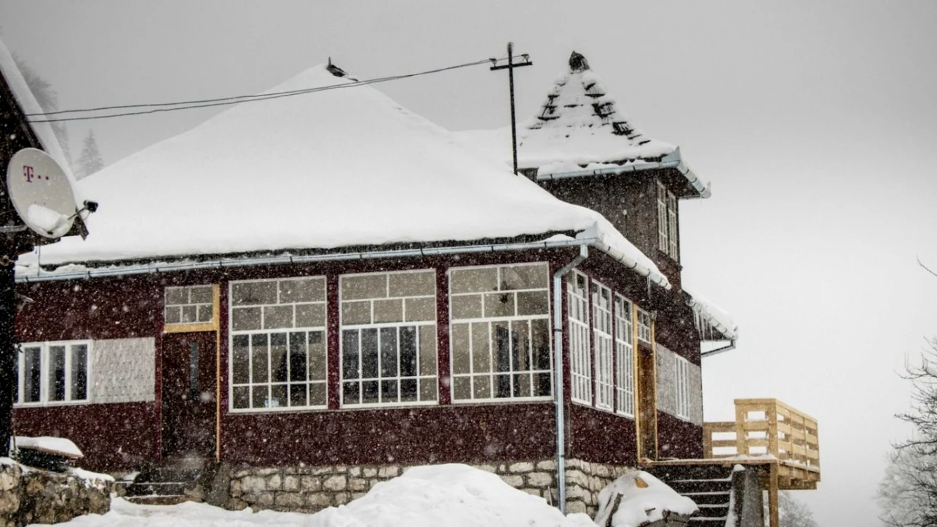 casa charlie ottley sirnea foto claudiu petringenaru