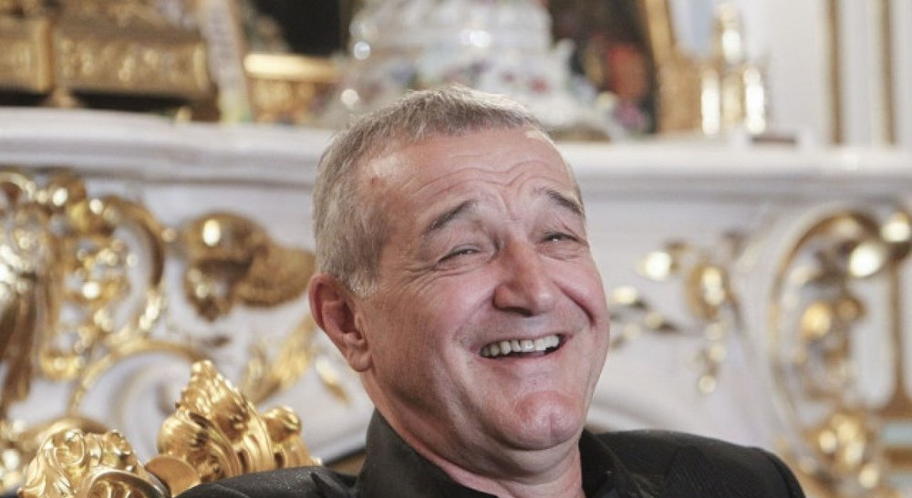 Gigi Becali, accident bizar cu mașina de jumătate de milion de euro. De ce nu a făcut înțelegere amiabilă VIDEO