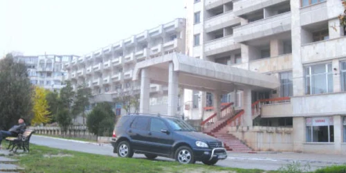 Hotelul „Faleza“ are  o suprafaţă de 10.000 de metri pătraţi