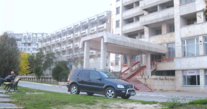 Hotelul „Faleza“ are  o suprafaţă de 10.000 de metri pătraţi