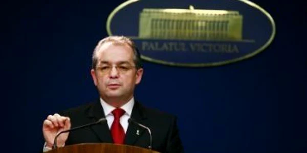 Boc: Guvernul acordă o garanţie de stat de 330 milioane euro pentru Rafo