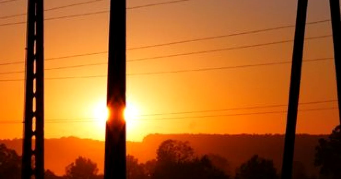Târgu-Jiu: Vijelia a întrerupt curentul electric
