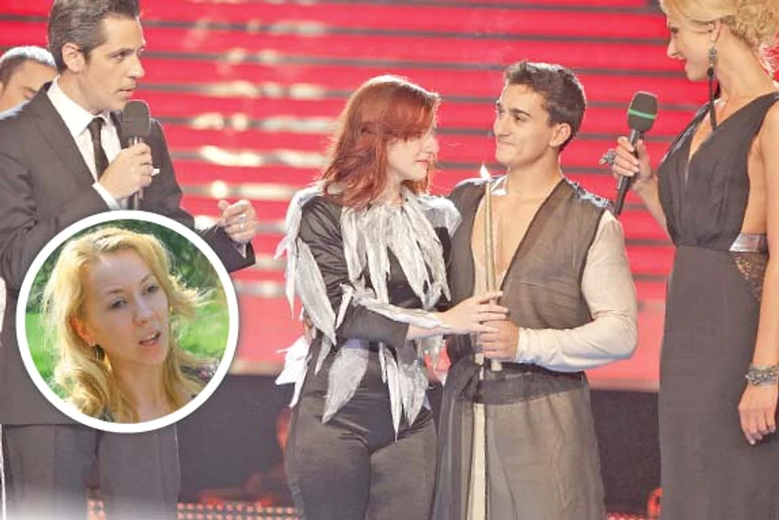 Astă seară, emoţiile vor atinge cote maxime la “Dansez pentru tine”, de la 20.30, atunci când prima echipă din acest sezon va părăsi competiţia. Marian Drăgulescu şi Adriana Lupu luptă la duel cu echipa formată din Pavel Stratan şi Andreea Preda.