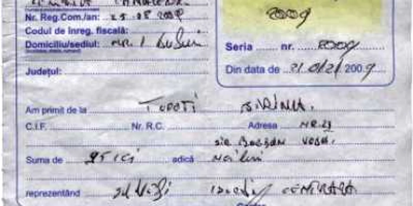Braşov: Braşoveancă păgubită de doi bărbaţi „de la Gaz“