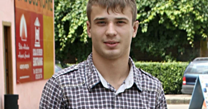 Reşiţa: Sebastian Uţă se ia la trântă cu caii putere